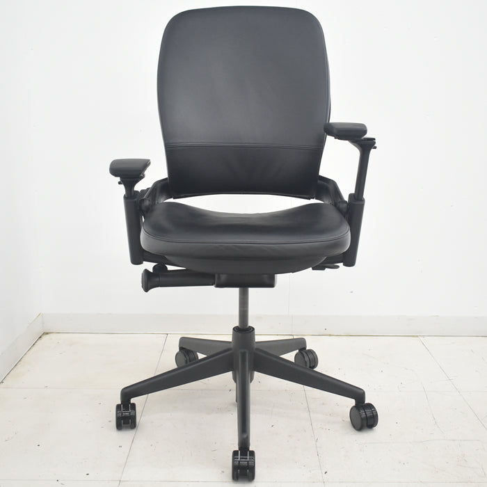 【中古】スチールケース リープV2 可動肘 革張り 2025090103【中古オフィス家具】