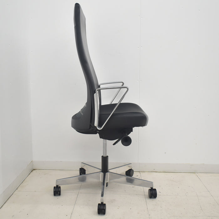 【中古】ノール リミックス ハイバック アルミループ肘 アルミミラー脚 2020年製 革張り 2025090104【中古オフィス家具】