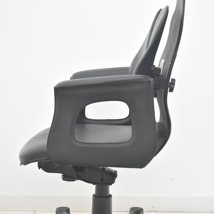 【中古】デュオレスト CHAIRMAN ハイバック ヘッドレスト 固定肘 革張り 2025090105【中古オフィス家具】