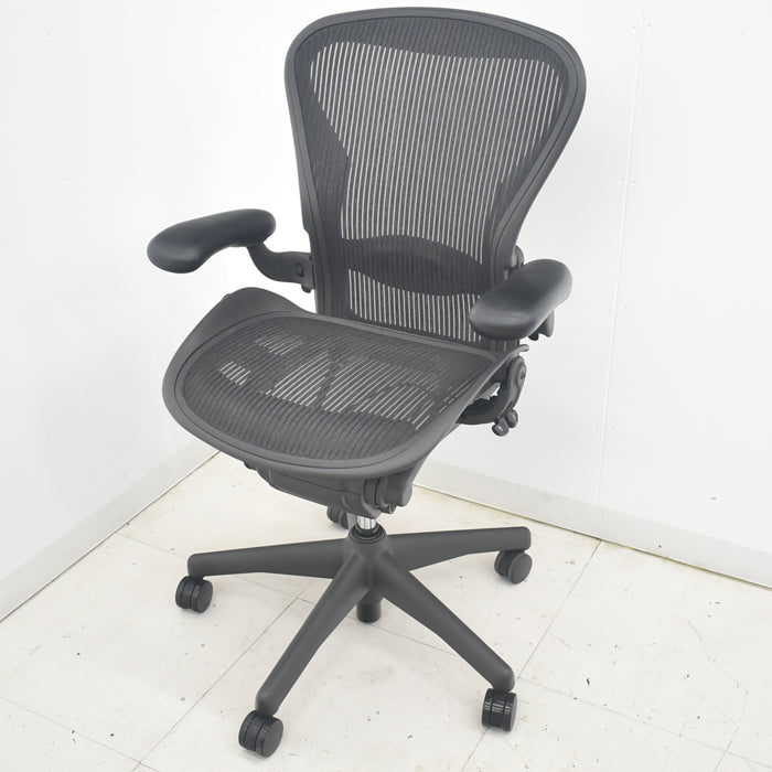 【中古】ハーマンミラー アーロンチェア フル装備 Bサイズ ランバーサポート 肘レバータイプ 2025090106【中古オフィス家具】