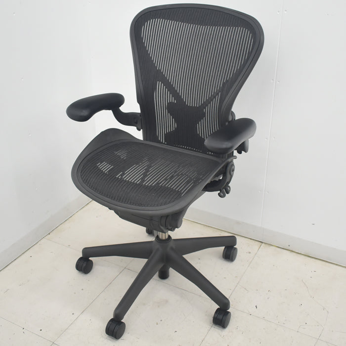 【中古】ハーマンミラー アーロンチェア フル装備 Bサイズ ポスチャーフィット 肘レバータイプ 2025090107【中古オフィス家具】