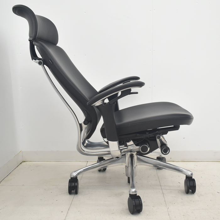 【中古】オカムラ コンテッサ 大型ヘッドレスト 可動肘 アルミポリッシュ 革張り 2025090307【中古オフィス家具】