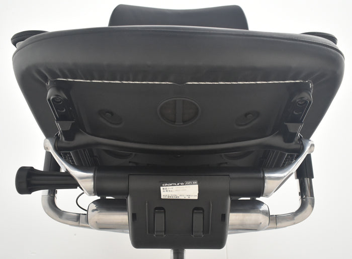 【中古】オカムラ コンテッサ 大型ヘッドレスト 可動肘 アルミポリッシュ 革張り 2025090308【中古オフィス家具】