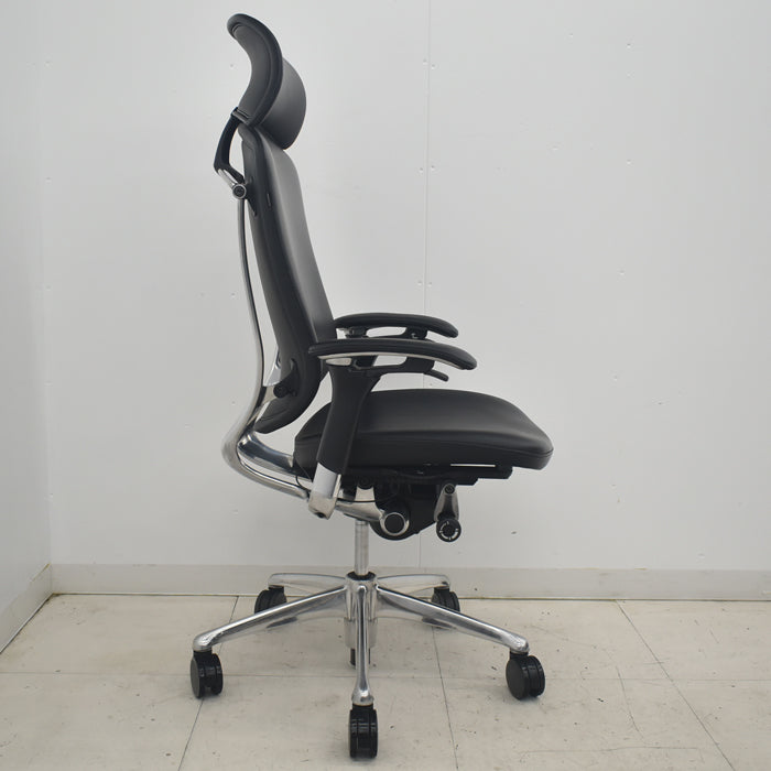 【中古】オカムラ コンテッサ 大型ヘッドレスト 可動肘 アルミポリッシュ 革張り 2025090308【中古オフィス家具】