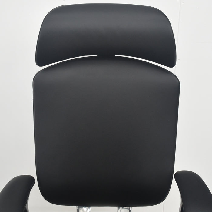 【中古】オカムラ コンテッサ 大型ヘッドレスト 可動肘 アルミポリッシュ 革張り 2025090311【中古オフィス家具】