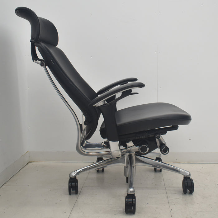 【中古】オカムラ コンテッサ 大型ヘッドレスト 可動肘 アルミポリッシュ 革張り 2025090403【中古オフィス家具】