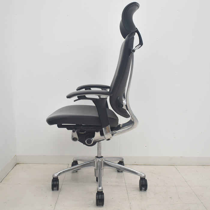 【中古】オカムラ コンテッサ 大型ヘッドレスト 可動肘 アルミポリッシュ 革張り 2025090403【中古オフィス家具】