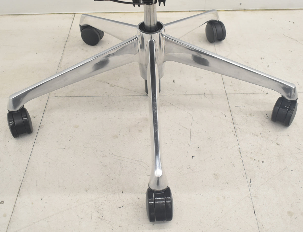 【中古】オカムラ バロン ハイバック 可動肘 ポリッシュ 2025091007【中古オフィス家具】