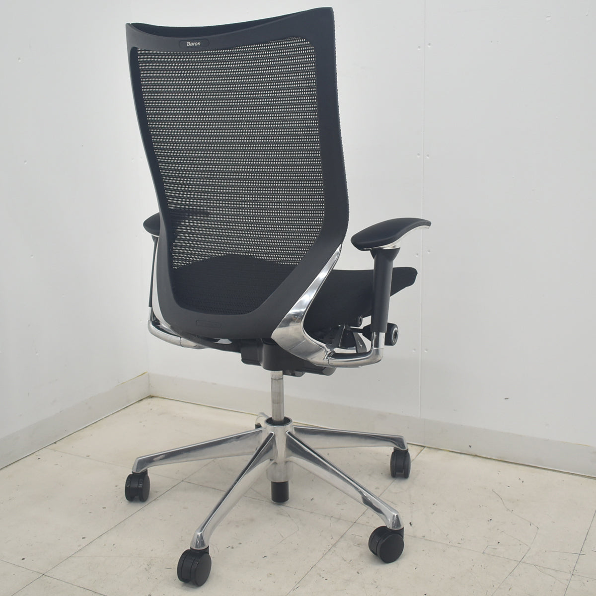 【中古】オカムラ バロン ハイバック 可動肘 ポリッシュ 2025091007【中古オフィス家具】