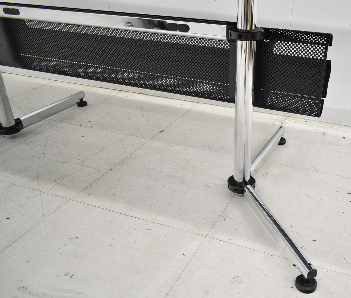 【中古】USM Haller キトス KITOS ワークデスク ガラス天板 幅1995 2025101001【中古オフィス家具】