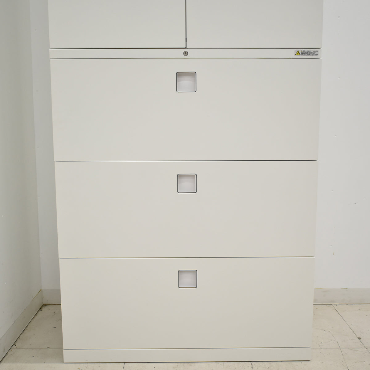 【中古】オカムラ レクトライン 両開き+3段ラテラル ユニット書庫 幅900 2025101410【中古オフィス家具】