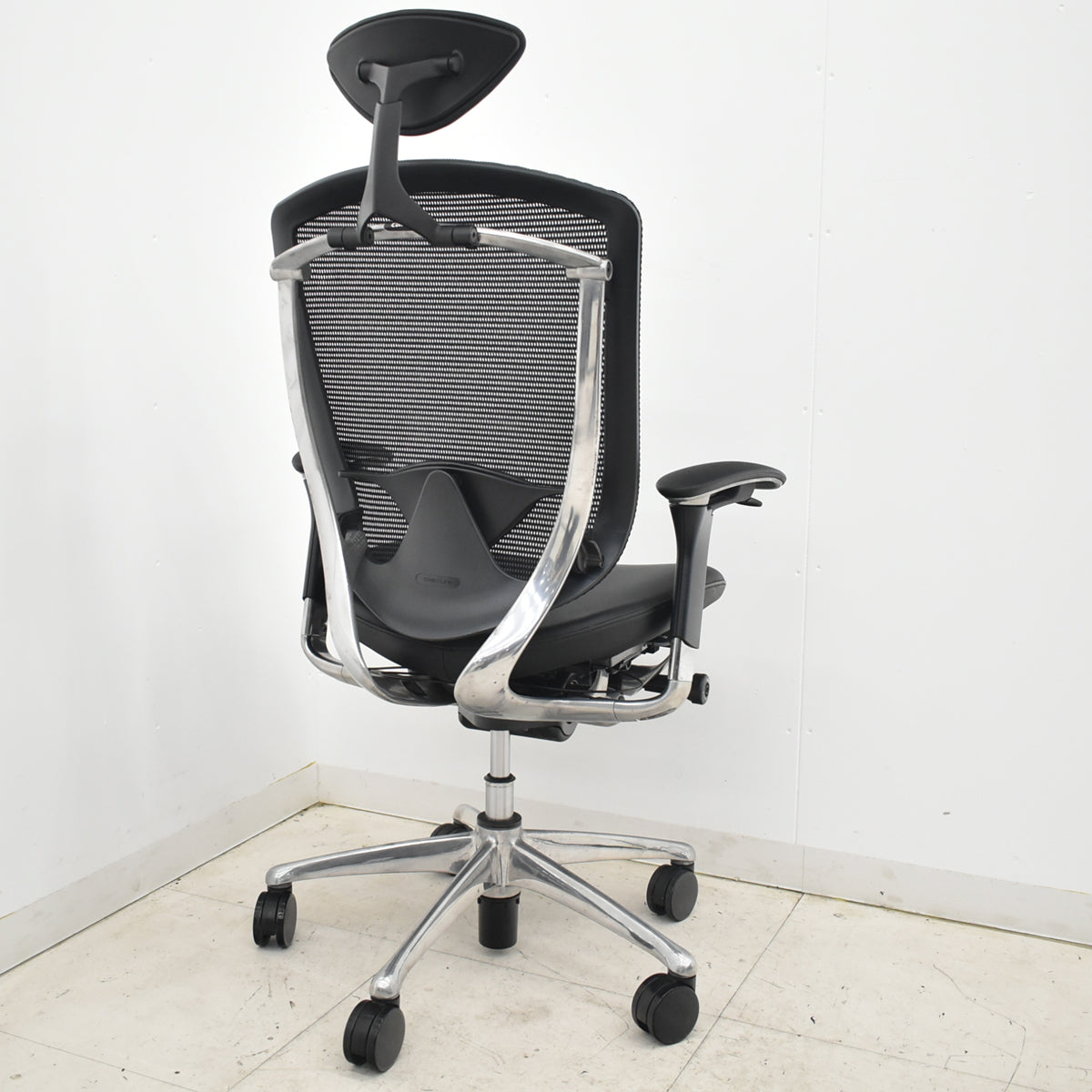 【中古】オカムラ コンテッサ 可動肘 ヘッドレスト ランバーサポート 革張り 肘パッド新品 2025101605【中古オフィス家具】