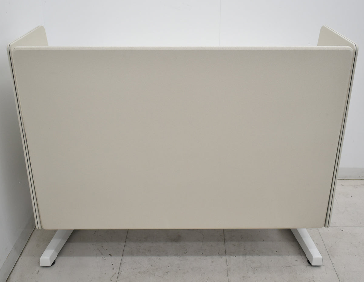 【中古】イトーキ トイロ 電動昇降デスク デスクトップパネル付 コントロールボタンタイプ インジケーターメモリ機能 幅1150 2025101705【中古オフィス家具】