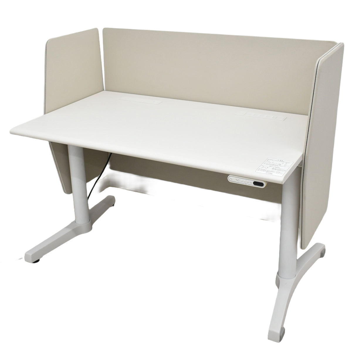 【中古】イトーキ トイロ 電動昇降デスク デスクトップパネル付 コントロールボタンタイプ インジケーターメモリ機能 幅1150 2025101705【中古オフィス家具】