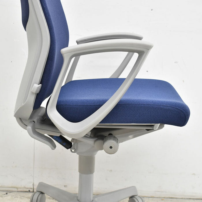 オカムラ エスクード ローバック 固定肘 ランバーサポート 2023041003【中古オフィス家具】【中古】