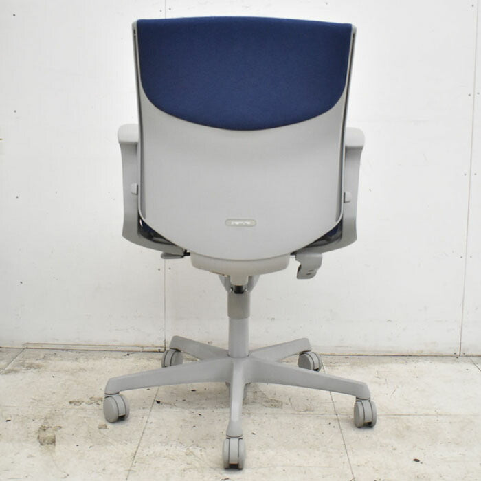 オカムラ エスクード ローバック 固定肘 ランバーサポート 2023041003【中古オフィス家具】【中古】