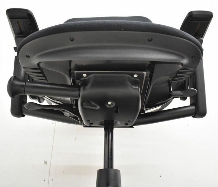 スチールケース リープV2 可動肘 ランバーサポート USモデル 2023041101【中古オフィス家具】【中古】