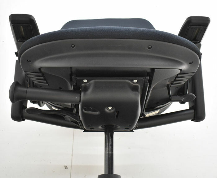 スチールケース リープV2 可動肘 ランバーサポート USモデル 2023041102【中古オフィス家具】【中古】