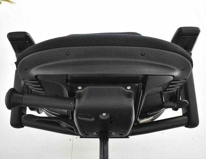 スチールケース リープV2 可動肘 USモデル 2023041104【中古オフィス家具】【中古】