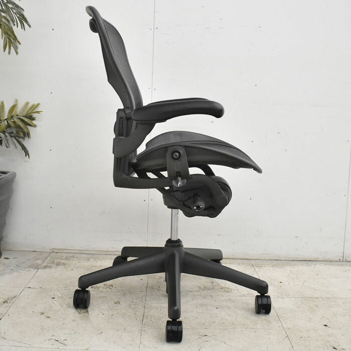 ハーマンミラー Hermanmilller アーロンチェア Bサイズ ランバーサポート 2023041501【中古オフィス家具】【中古】