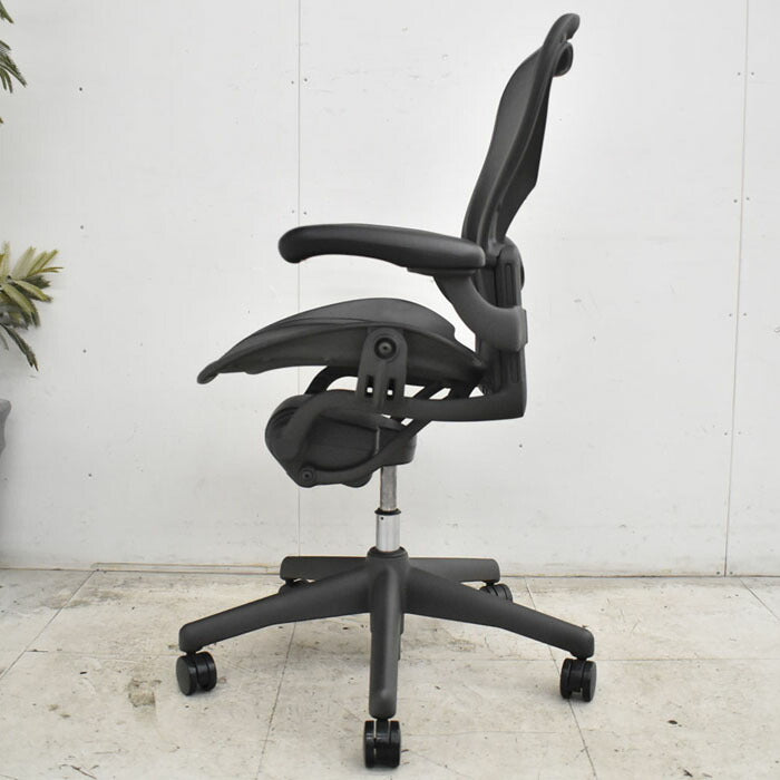 ハーマンミラー Hermanmilller アーロンチェア Bサイズ ランバーサポート 2023041503【中古オフィス家具】【中古】