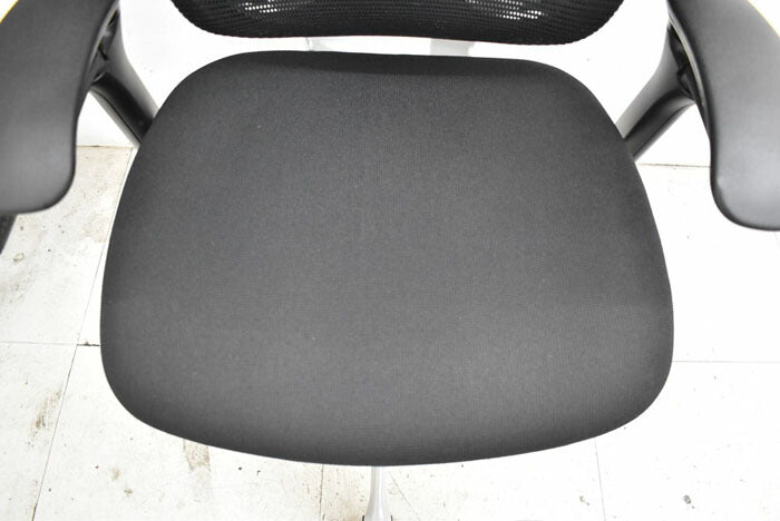 オカムラ コンテッサ 可動肘(新品肘パット)ランバーサポート 2023041703【中古オフィス家具】【中古】