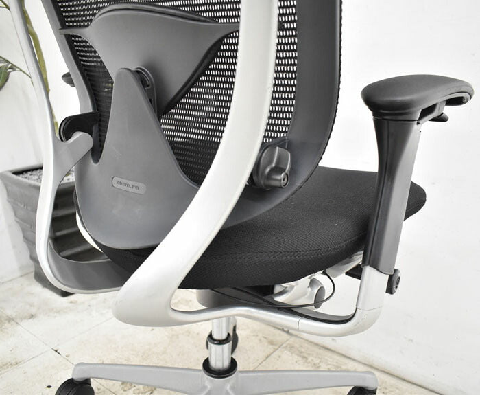 オカムラ コンテッサ 可動肘(新品肘パット)ランバーサポート 2023041703【中古オフィス家具】【中古】
