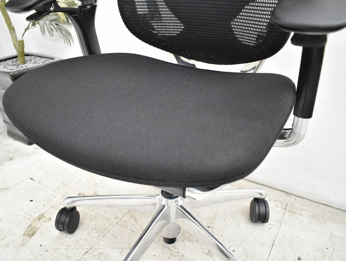 オカムラ コンテッサ 可動肘(新品肘パット)ランバーサポート アルミポリッシュ ブラック 2023042002【中古オフィス家具】【中古】