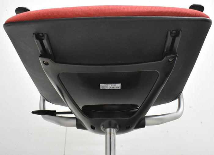 オカムラ グラータ 5本脚 ひじ掛け付き ガス昇降 ポリッシュ 2023042005【中古オフィス家具】【中古】