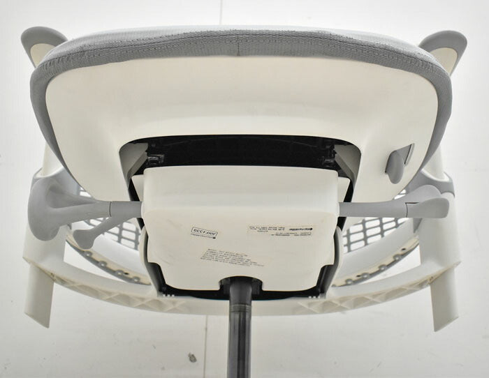 ハーマンミラー セイルチェア 可動肘 前傾機能付 ライトグレー 2023050101【中古オフィス家具】【中古】