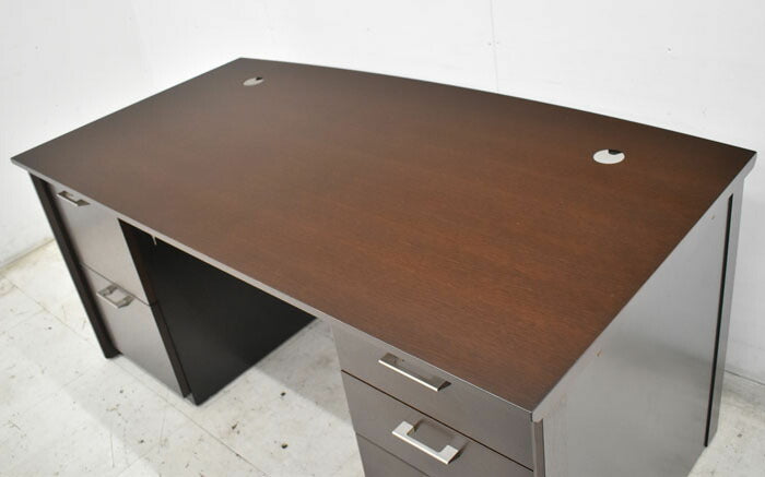 イトーキ ITOKI X17シリーズ 役員用両袖デスク W1600 2023042502【中古オフィス家具】【中古】