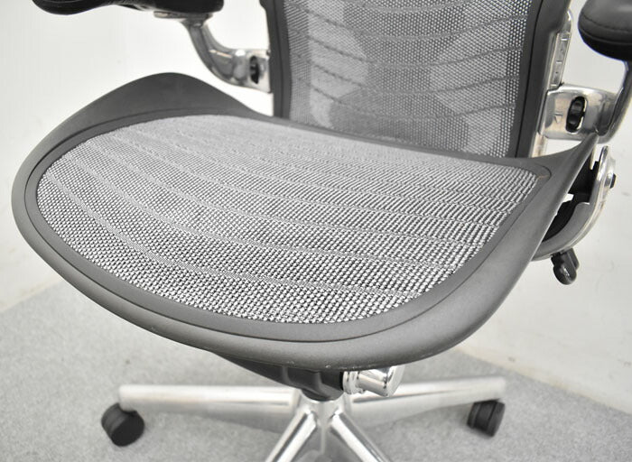 ハーマンミラー Hermanmiller アーロンチェア Bサイズ フル装備 ポスチャーフィット ウェーブメッシュ ポリッシュフレーム 2023051804【中古オフィス家具】【中古】