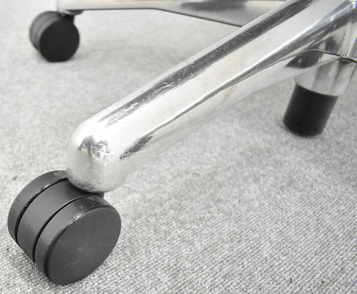 ハーマンミラー Hermanmiller アーロンチェア Bサイズ フル装備 ポスチャーフィット ウェーブメッシュ ポリッシュフレーム 2023051804【中古オフィス家具】【中古】
