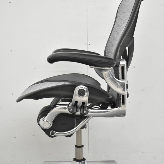 ハーマンミラー Hermanmiller アーロンチェア Bサイズ フル装備 ポスチャーフィット ウェーブメッシュ ポリッシュフレーム 2023051804【中古オフィス家具】【中古】