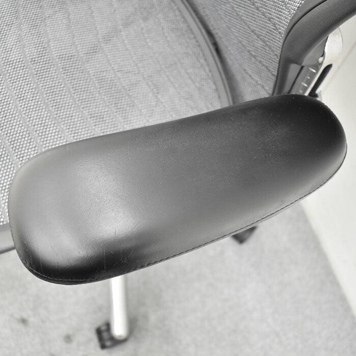 ハーマンミラー Hermanmiller アーロンチェア Bサイズ フル装備 ポスチャーフィット ウェーブメッシュ ポリッシュフレーム 2023051903【中古オフィス家具】【中古】