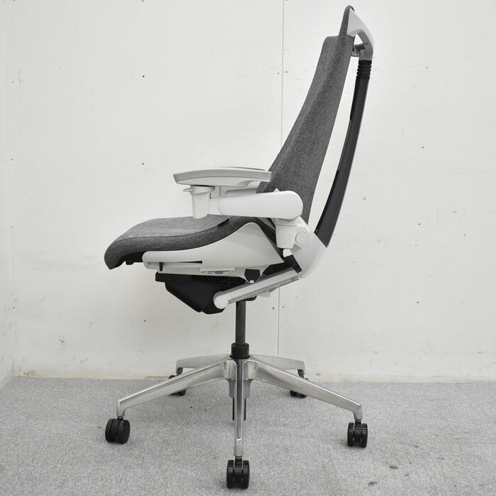 イトーキ ITOKI アクトチェア 4Dリンクアーム アルミポリッシュ脚 2019年製 2023052401【中古オフィス家具】【中古】