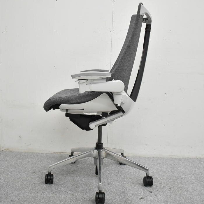 イトーキ ITOKI アクトチェア 4Dリンクアーム アルミポリッシュ脚 2019年製 2023052402【中古オフィス家具】【中古】
