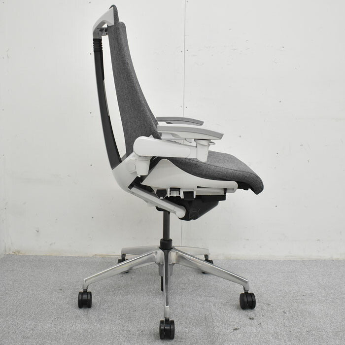 イトーキ ITOKI アクトチェア 4Dリンクアーム アルミポリッシュ脚 2019年製 2023052402【中古オフィス家具】【中古】