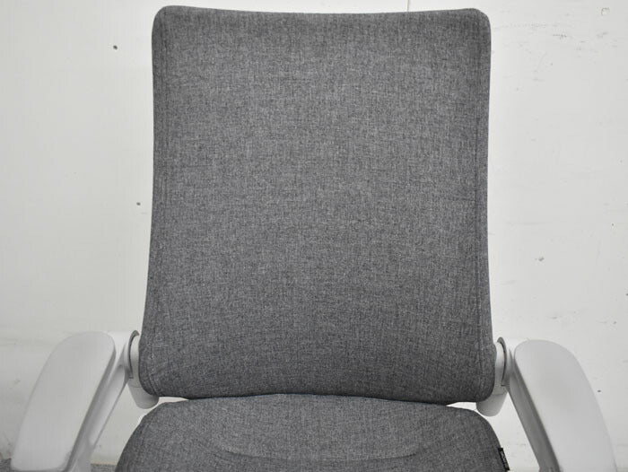 イトーキ ITOKI アクトチェア 4Dリンクアーム アルミポリッシュ脚 2019年製 2023052403【中古オフィス家具】【中古】