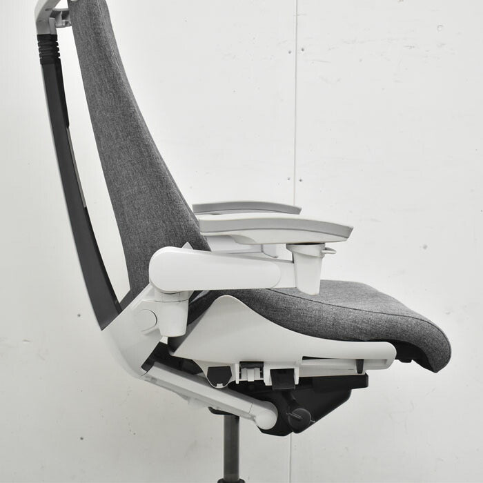イトーキ ITOKI アクトチェア 4Dリンクアーム アルミポリッシュ脚 2019年製 2023052403【中古オフィス家具】【中古】