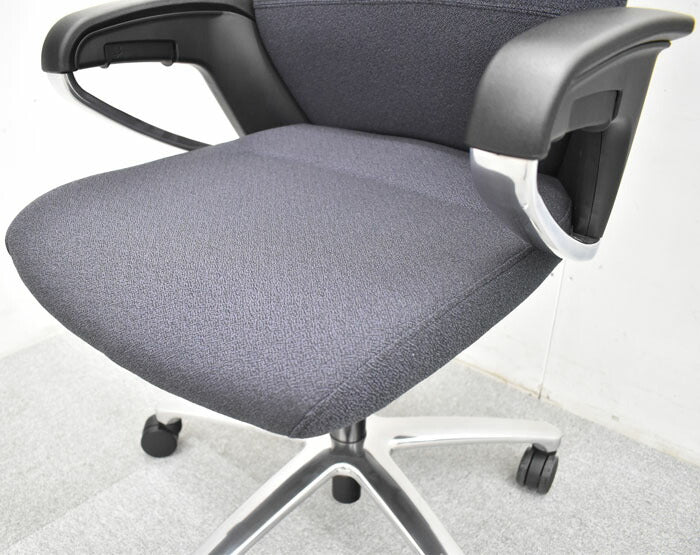 コクヨ KOKUYO フィロソフィー ヘッドレスト 固定肘 未使用品 2021年製 2023052405【中古オフィス家具】【中古】