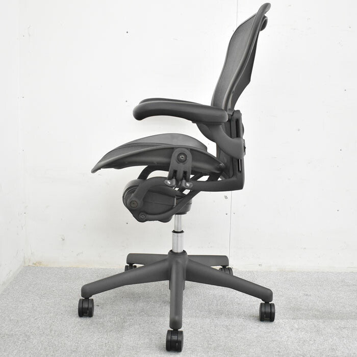 ハーマンミラー アーロンチェア Bサイズ フル装備 ランバーサポート 2023060103【中古オフィス家具】【中古】