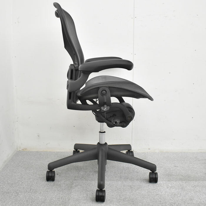 ハーマンミラー アーロンチェア Bサイズ フル装備 ランバーサポート 2023060103【中古オフィス家具】【中古】