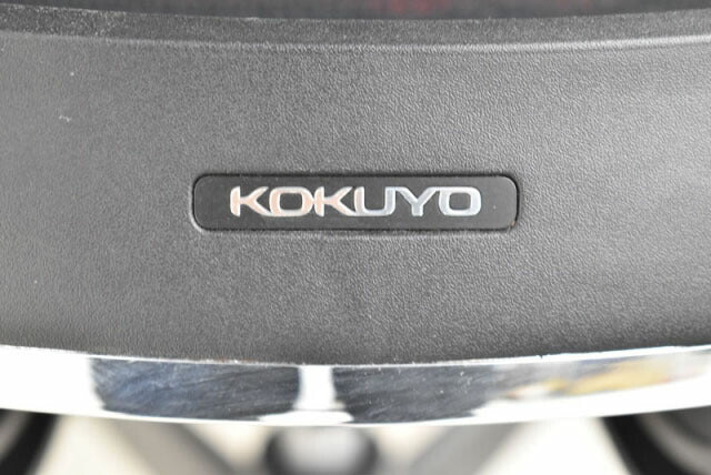 コクヨ ベゼル カーマイン×ブラック 肘なし 2018年製 2020121508【中古オフィス家具】【中古】