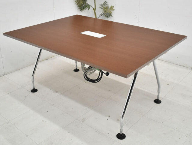 ヴィトラ adHOCワークテーブル W1500 2020121603【中古オフィス家具】【中古】