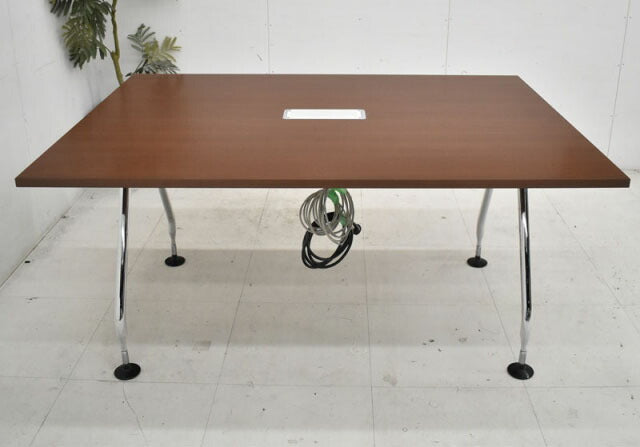 ヴィトラ　adHOCワークテーブル　W1500　2020121603【中古オフィス家具】【中古】