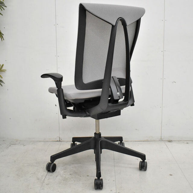 イトーキ セレーオ 可動肘 スタンダードタイプ ハイバック 2018年製 2020122305【中古オフィス家具】【中古】
