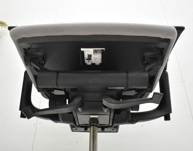 イトーキ セレーオ 可動肘 スタンダードタイプ ハイバック 2018年製 2020122305【中古オフィス家具】【中古】