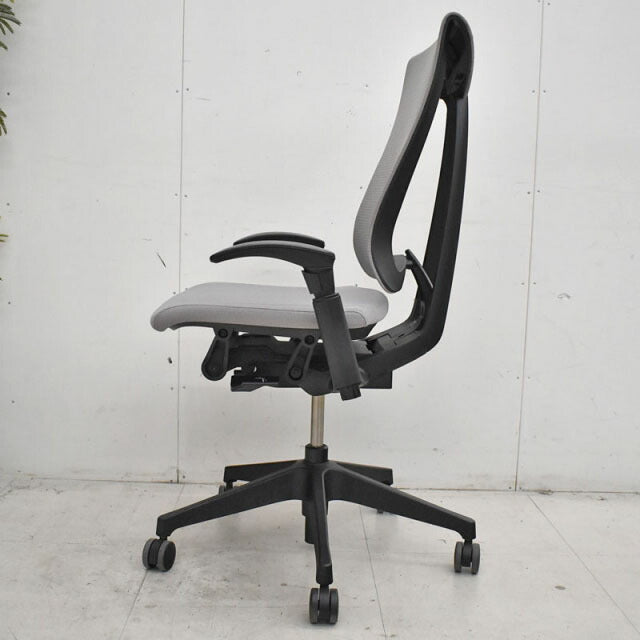 イトーキ セレーオ 可動肘 スタンダードタイプ ハイバック 2018年製 2020122305【中古オフィス家具】【中古】