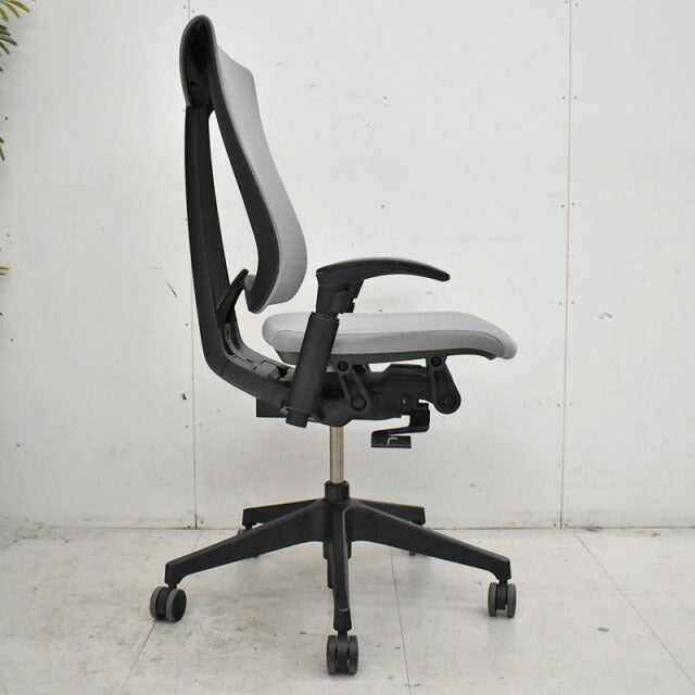 イトーキ セレーオ 可動肘 スタンダードタイプ ハイバック 2018年製 2020122305【中古オフィス家具】【中古】